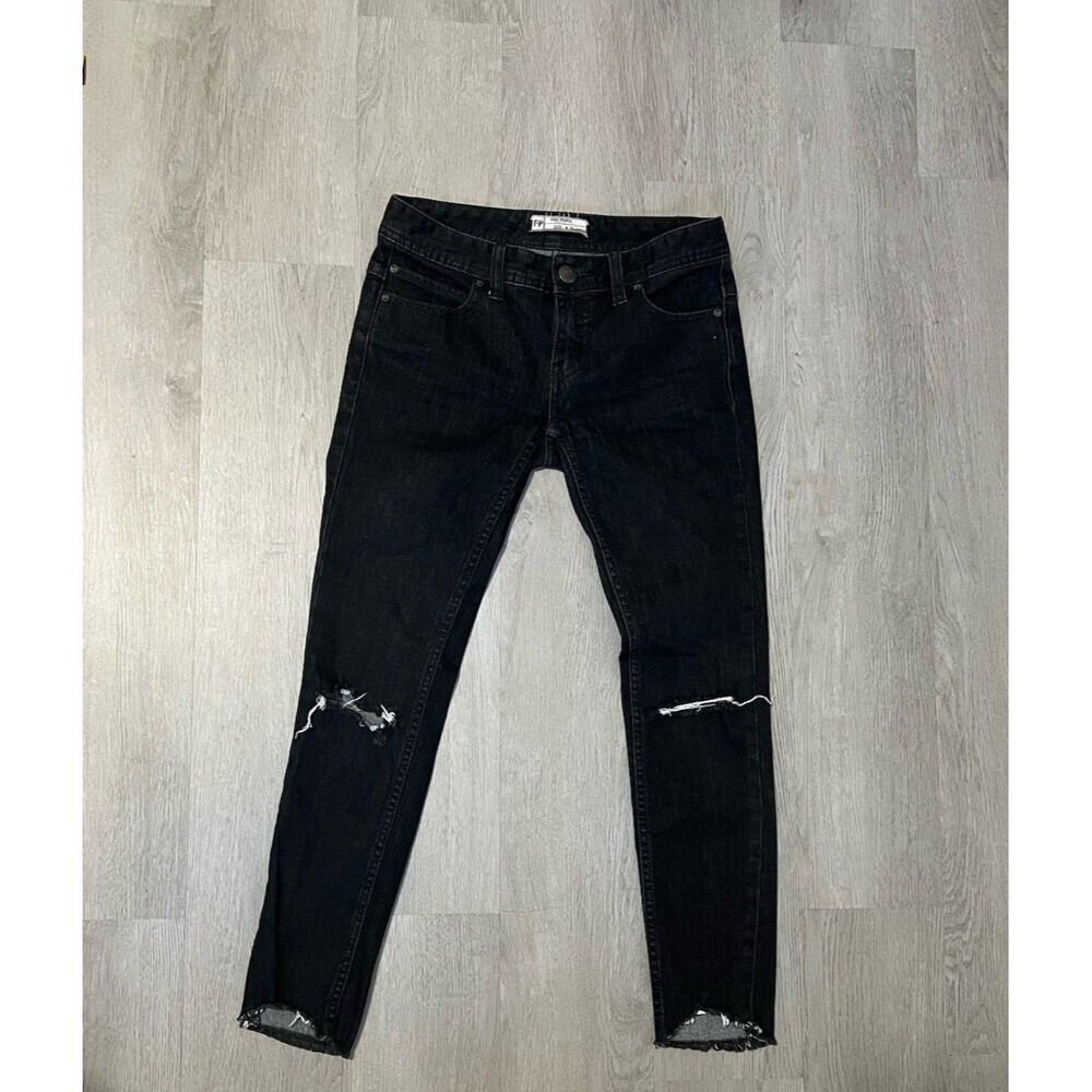 Free People 25 Black Distressed Frayed Hem Grunge Destroyed Cropped Skinny Jeans